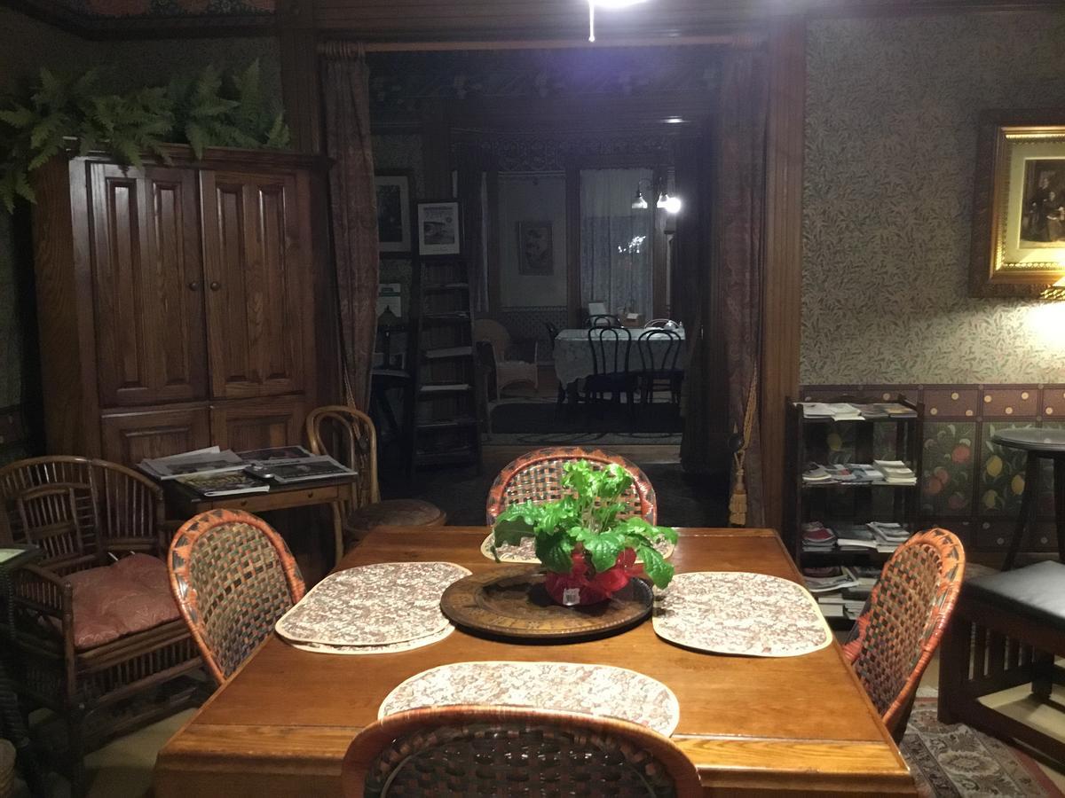 Allen House Inn Амхерст Экстерьер фото