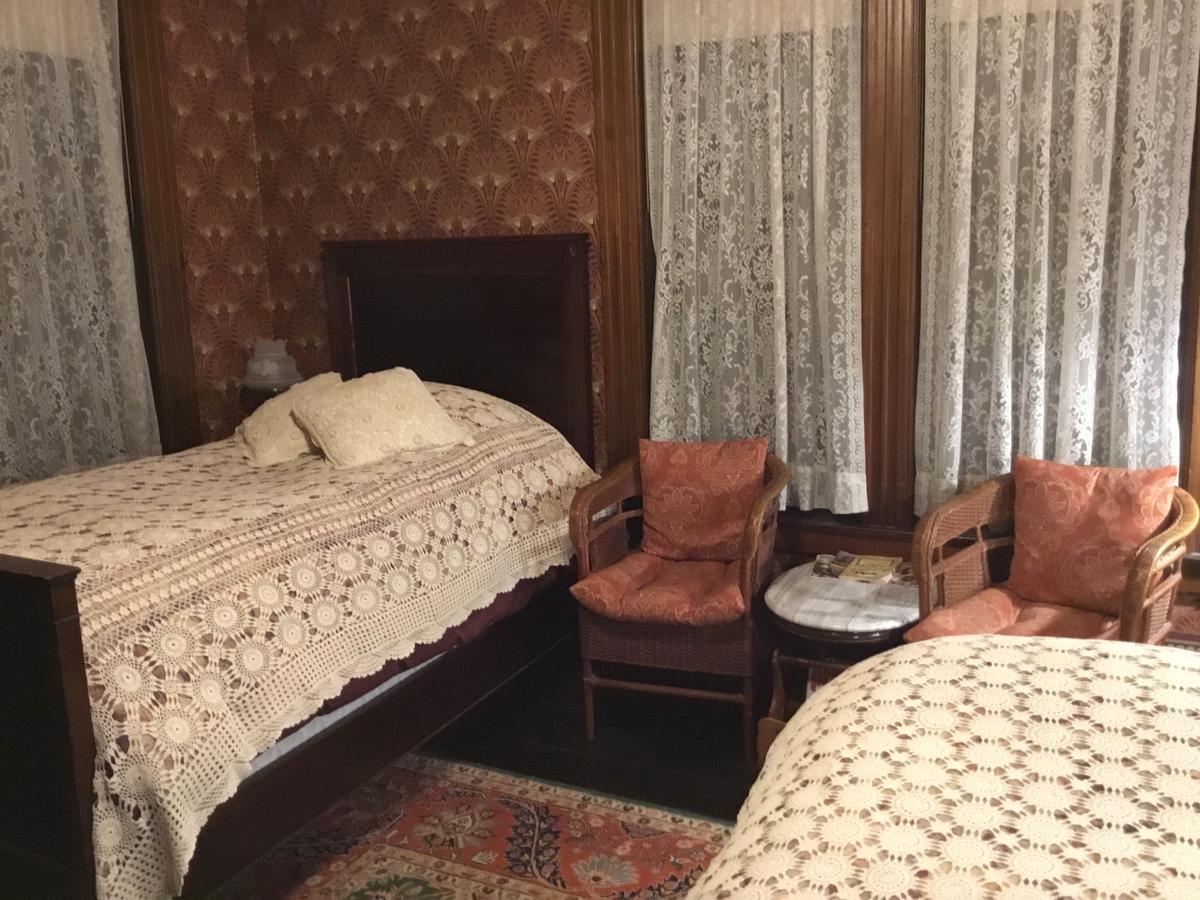 Allen House Inn Амхерст Экстерьер фото